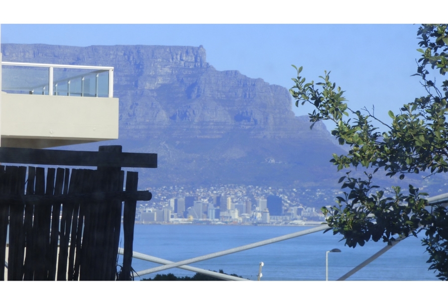 2 Bedroom Property for Sale in Beachfront Western Cape